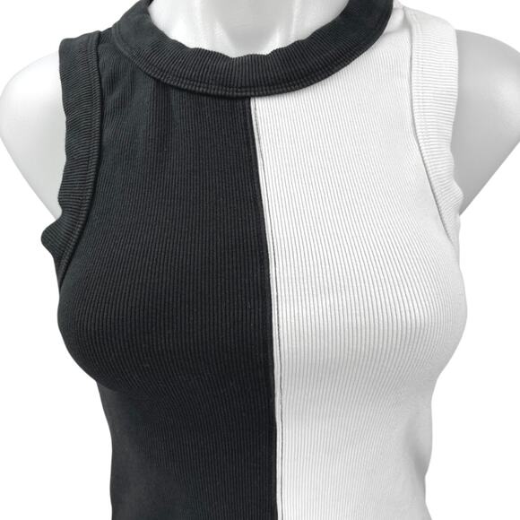 Neuw Jonesy White Black Colorblock Sleeveless Camisole Crop Sweater Tank Top M - Picture 3 of 5